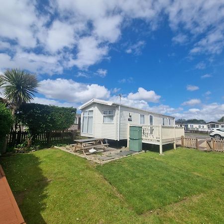 A22 Unity Beach Holiday Resort Unity Brean Sleeps 8 People 3 Bedrooms 1 Pet Stays Free Berrow Экстерьер фото