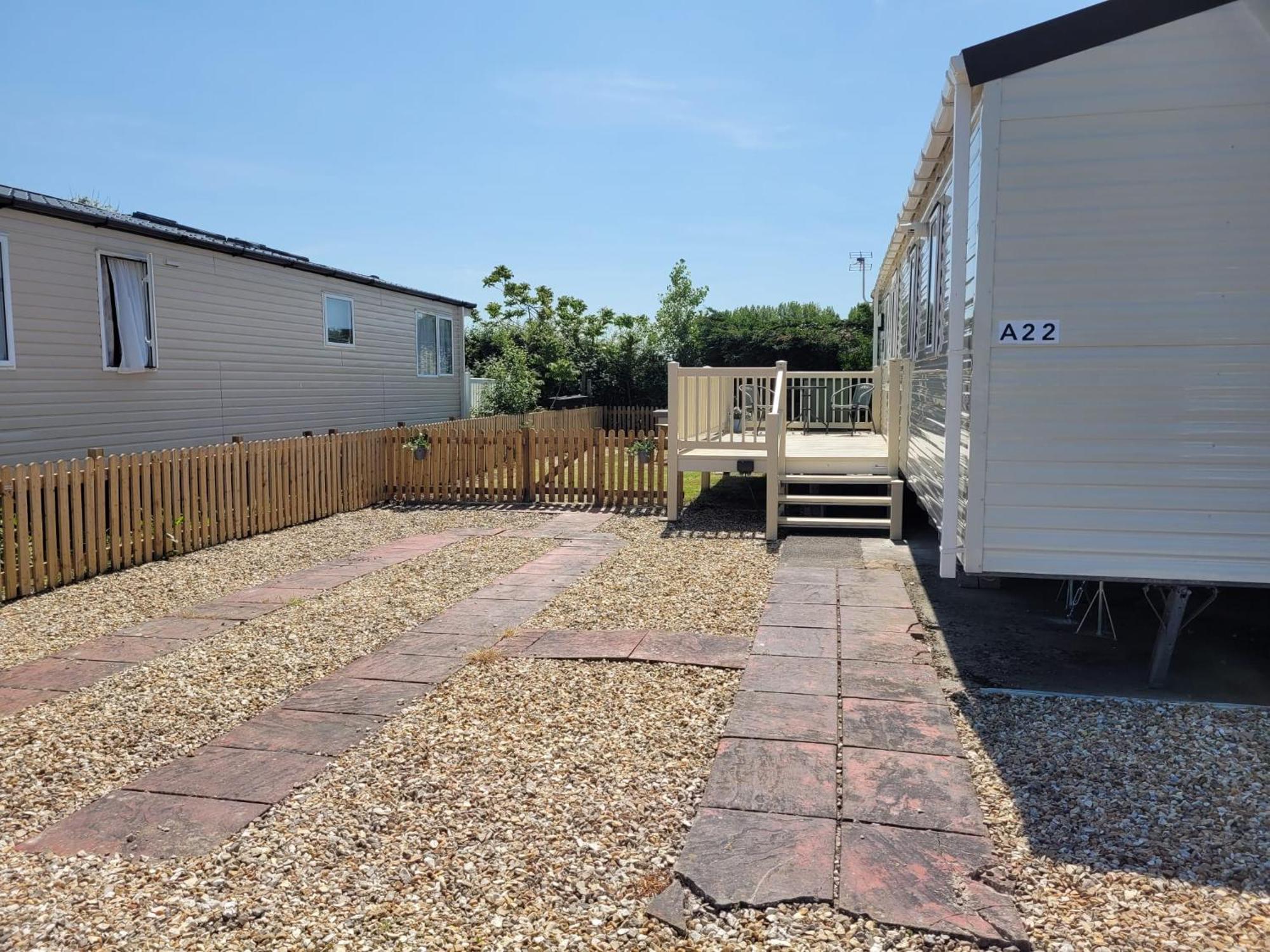 A22 Unity Beach Holiday Resort Unity Brean Sleeps 8 People 3 Bedrooms 1 Pet Stays Free Berrow Экстерьер фото