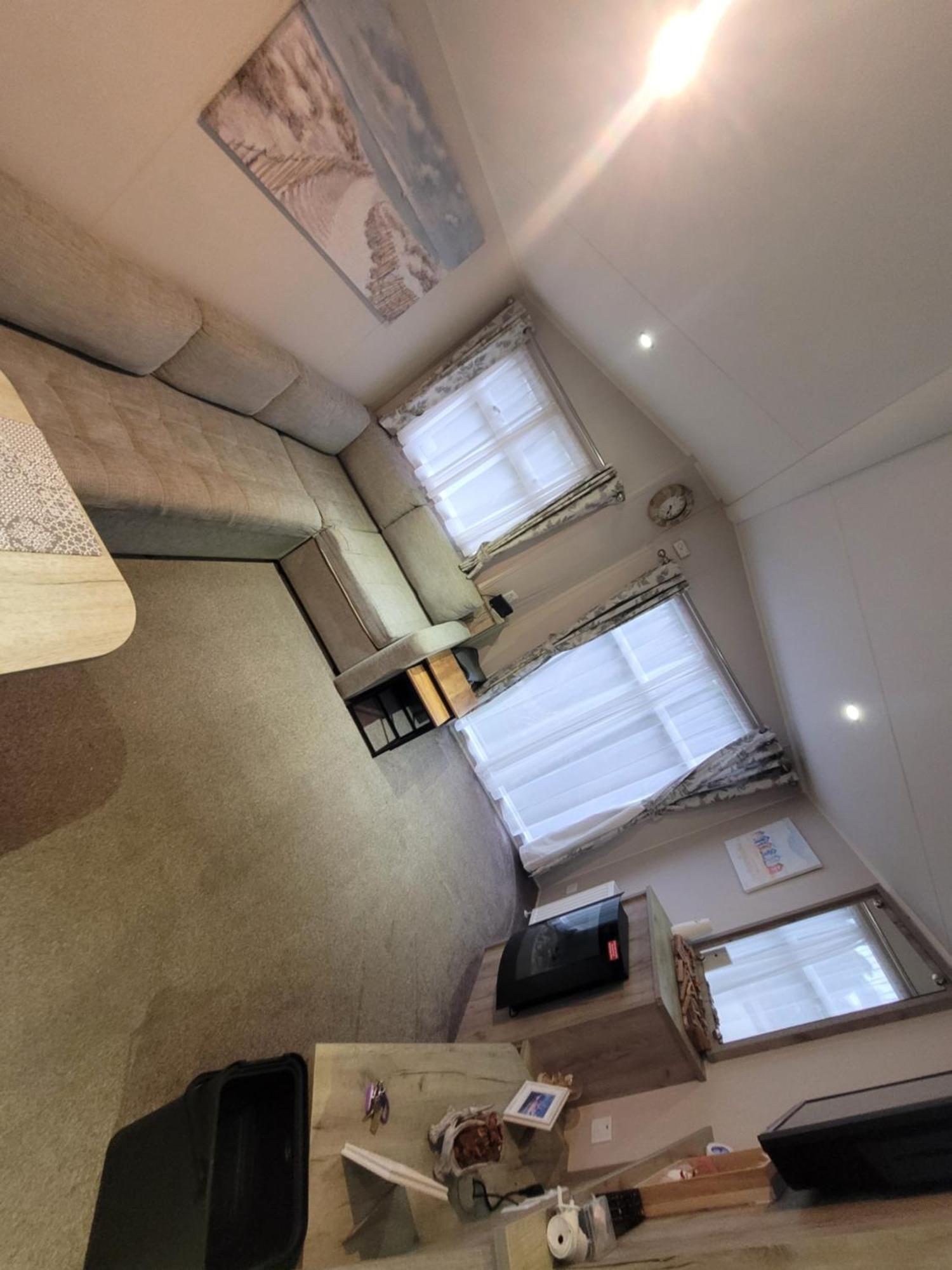 A22 Unity Beach Holiday Resort Unity Brean Sleeps 8 People 3 Bedrooms 1 Pet Stays Free Berrow Экстерьер фото
