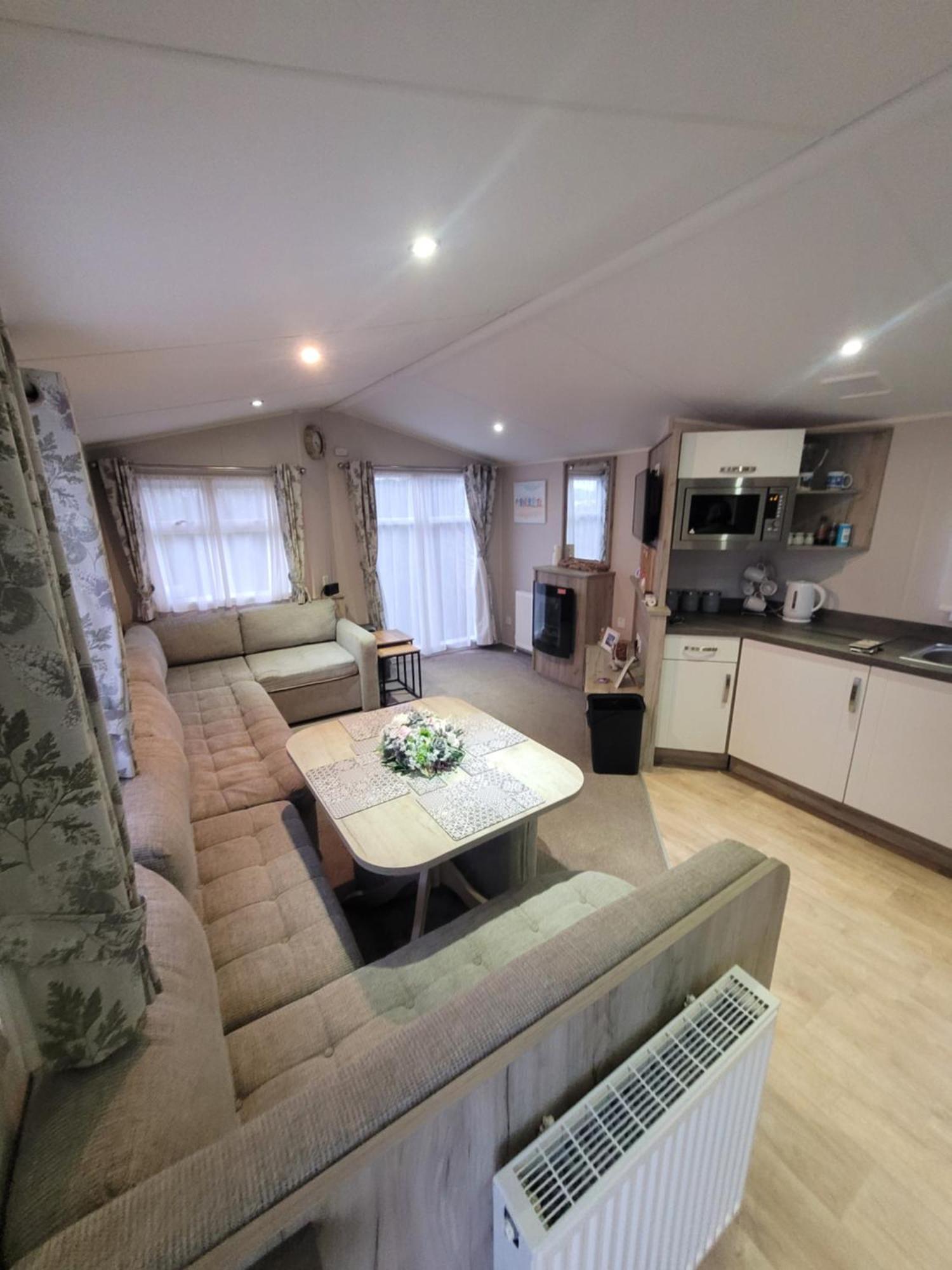 A22 Unity Beach Holiday Resort Unity Brean Sleeps 8 People 3 Bedrooms 1 Pet Stays Free Berrow Экстерьер фото