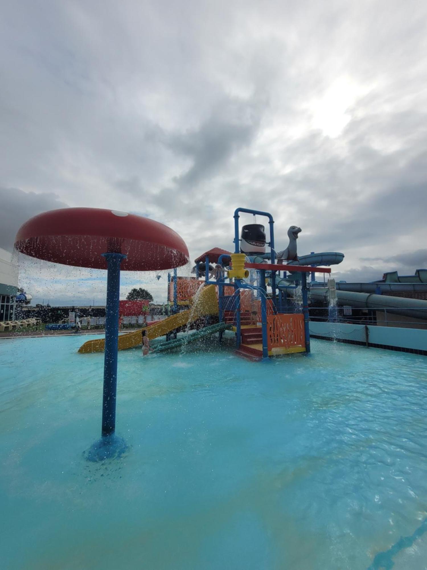 A22 Unity Beach Holiday Resort Unity Brean Sleeps 8 People 3 Bedrooms 1 Pet Stays Free Berrow Экстерьер фото