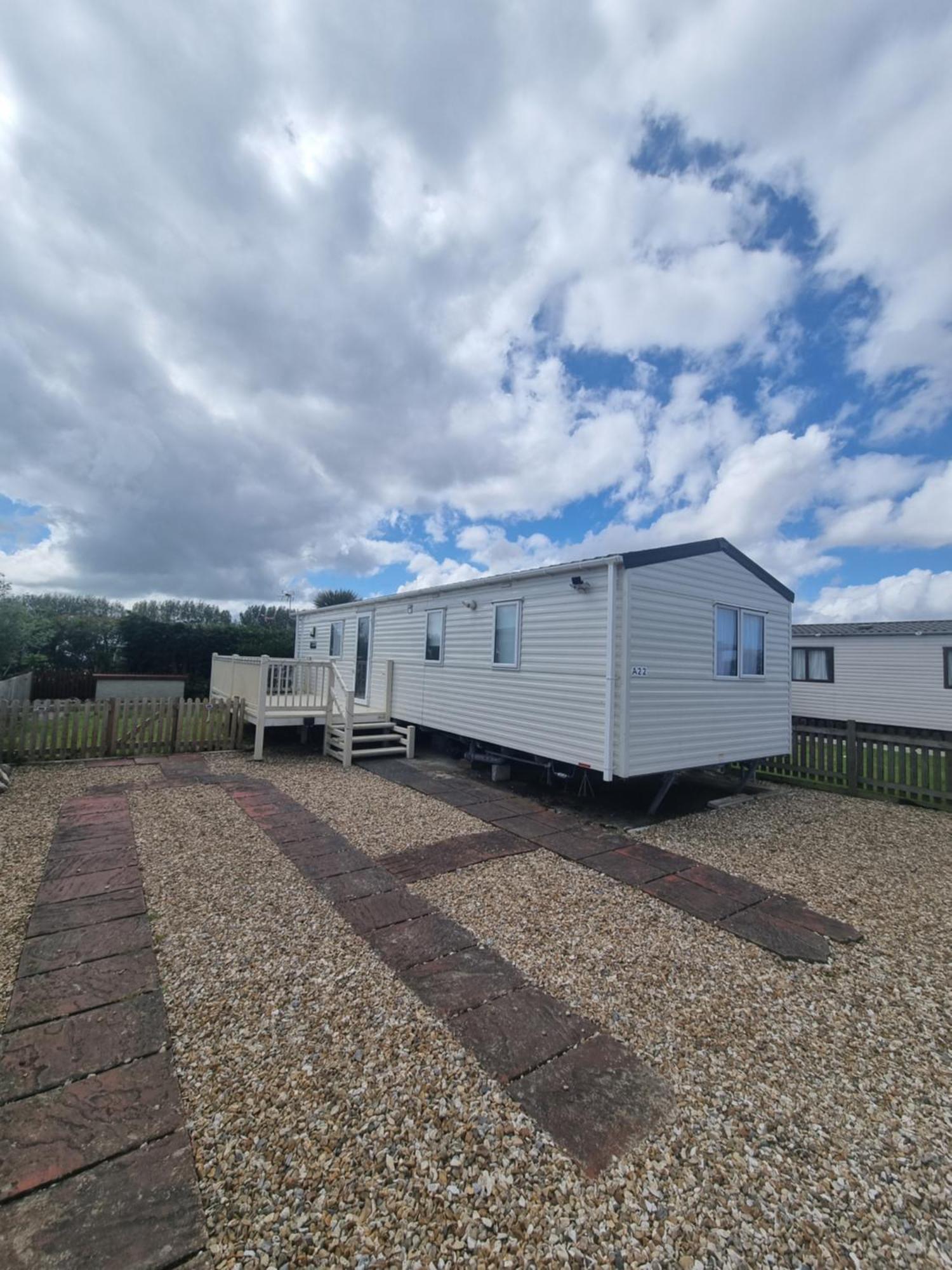 A22 Unity Beach Holiday Resort Unity Brean Sleeps 8 People 3 Bedrooms 1 Pet Stays Free Berrow Экстерьер фото