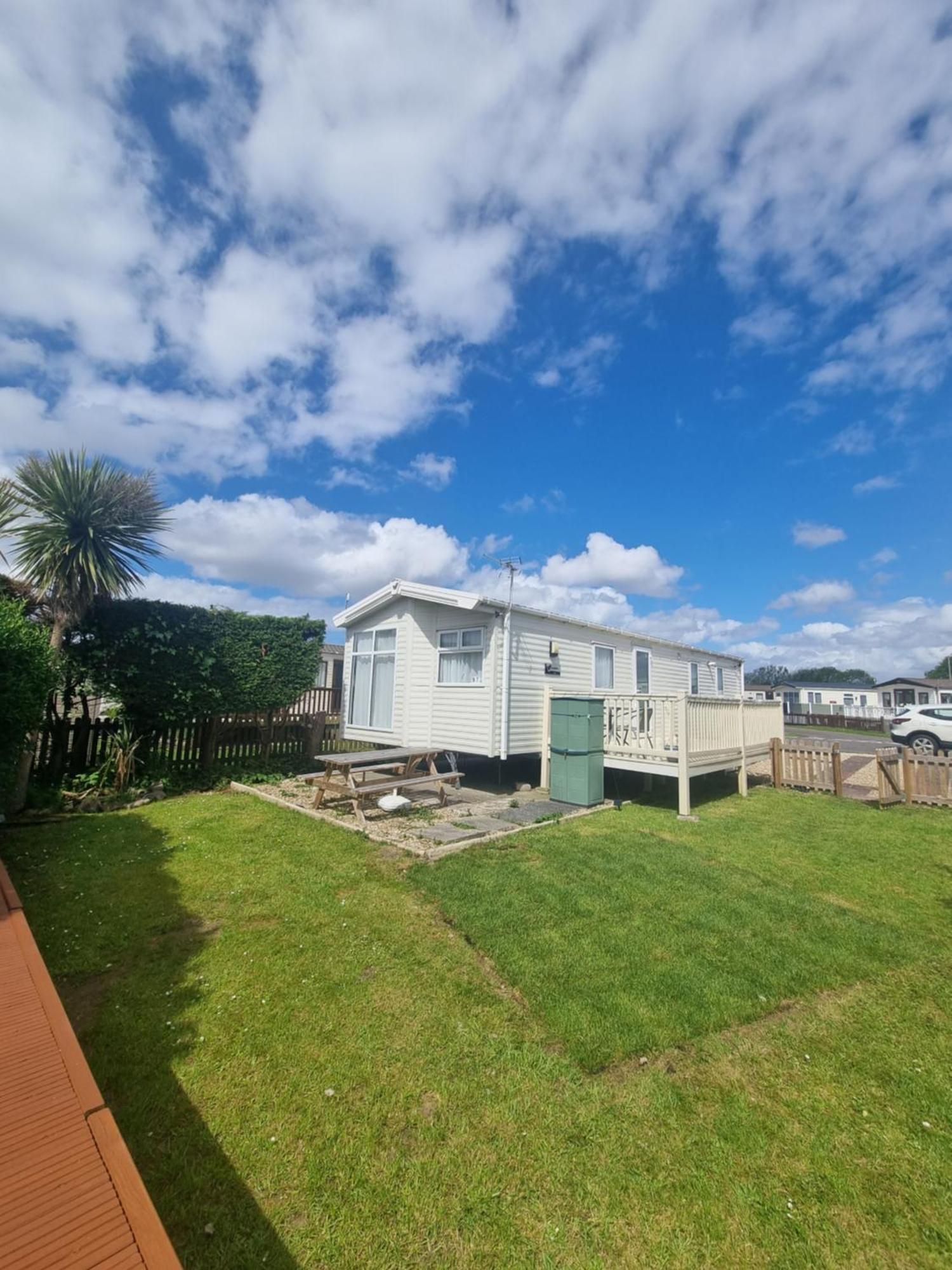 A22 Unity Beach Holiday Resort Unity Brean Sleeps 8 People 3 Bedrooms 1 Pet Stays Free Berrow Экстерьер фото